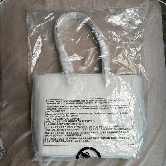 MICHAEL KORS Jet Set Travel Medium Pocket Tote Bag Optic White NEW - Picture 5 of 9